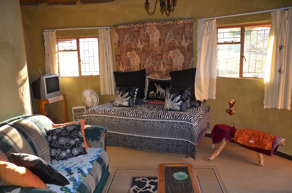 Bama Lodge Rietfontein Kamer foto