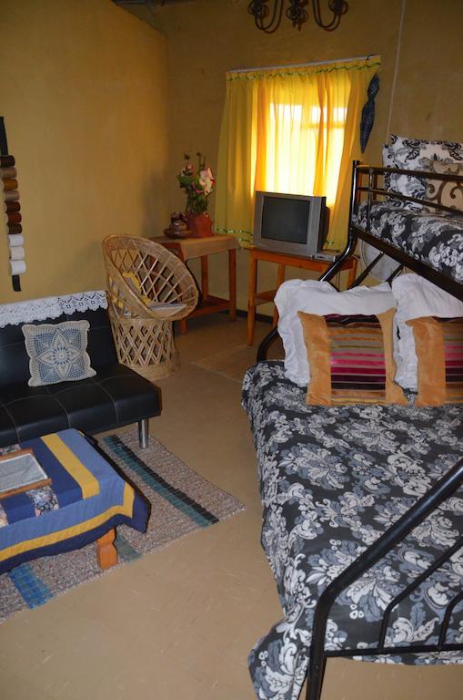 Bama Lodge Rietfontein Buitenkant foto