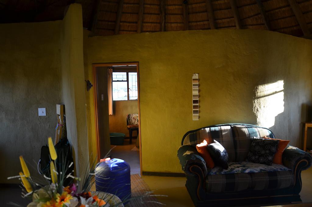 Bama Lodge Rietfontein Buitenkant foto