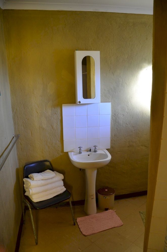 Bama Lodge Rietfontein Buitenkant foto