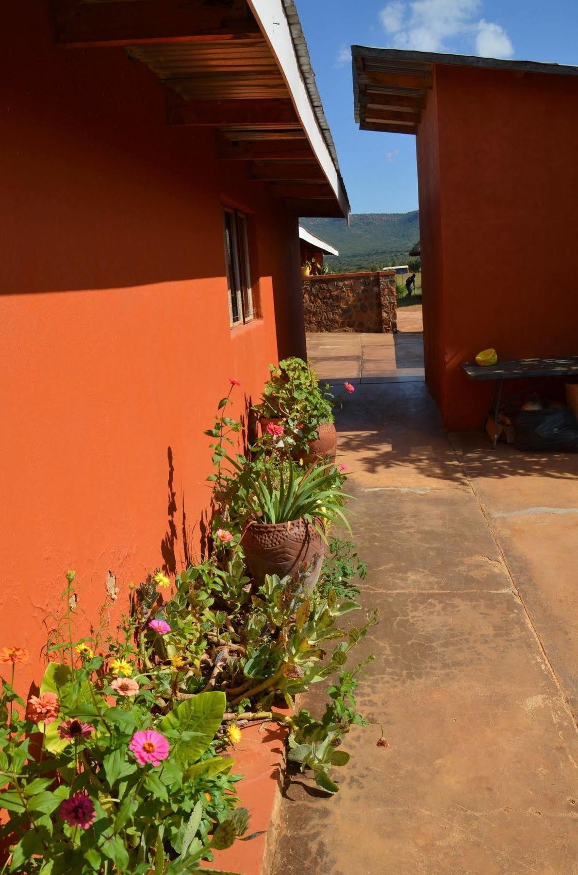 Bama Lodge Rietfontein Buitenkant foto