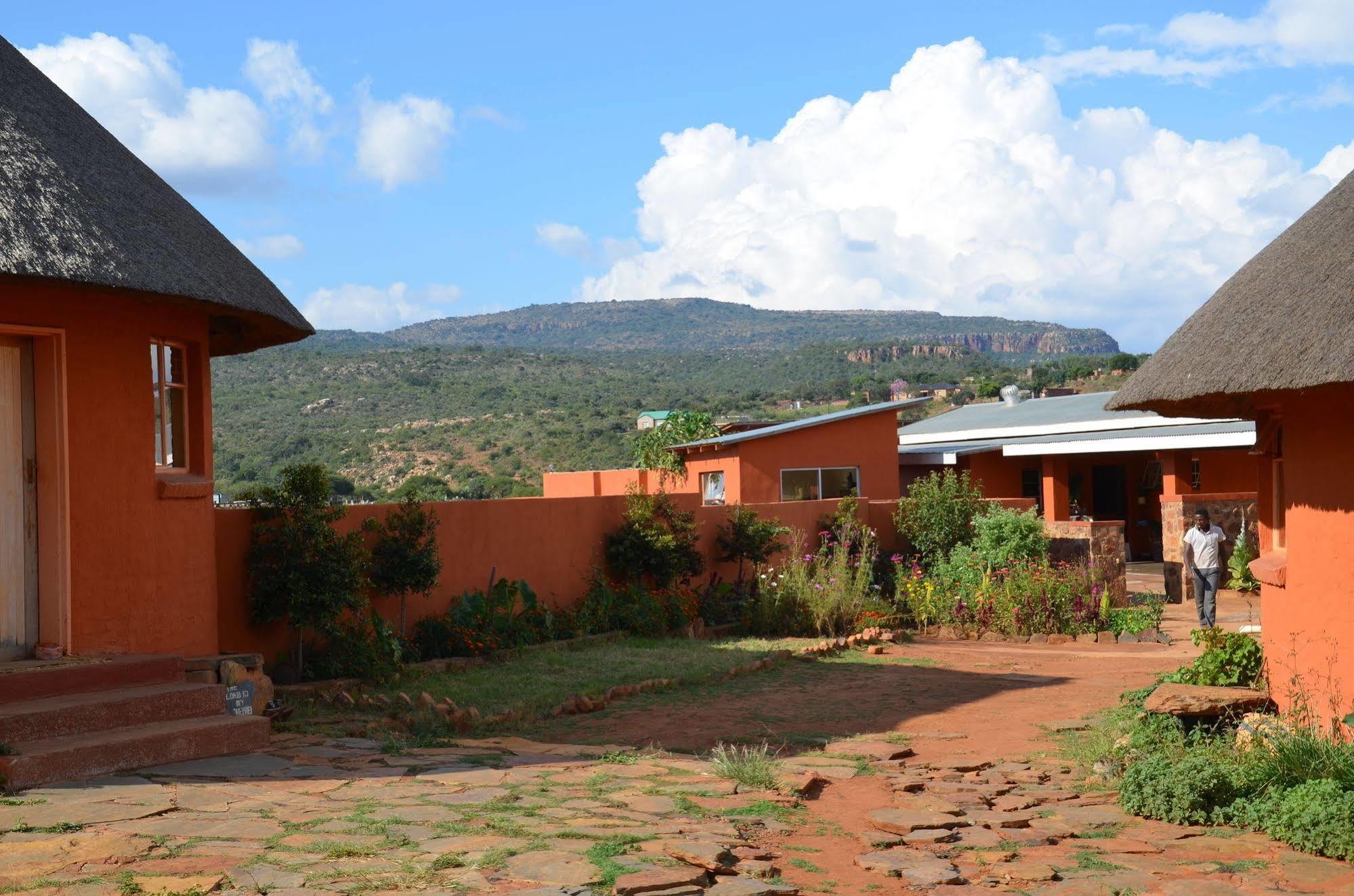 Bama Lodge Rietfontein Buitenkant foto